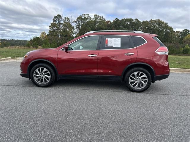 used 2015 Nissan Rogue car, priced at $15,926