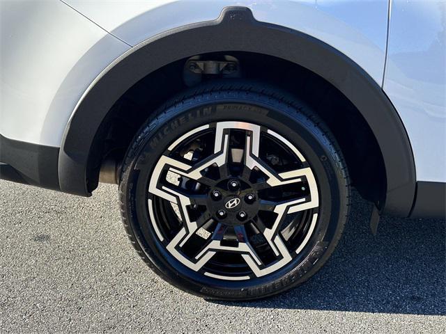 used 2025 Hyundai SANTA CRUZ car, priced at $34,494