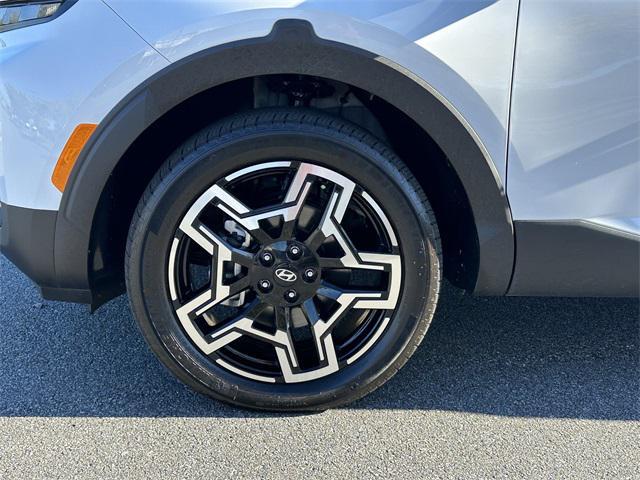 used 2025 Hyundai SANTA CRUZ car, priced at $34,494