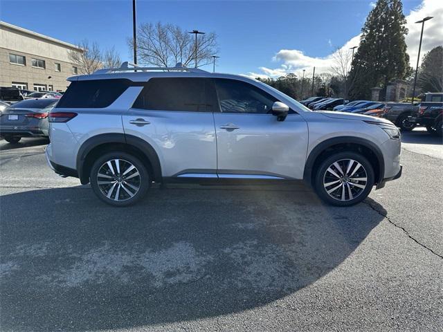 new 2025 Nissan Pathfinder car, priced at $49,832