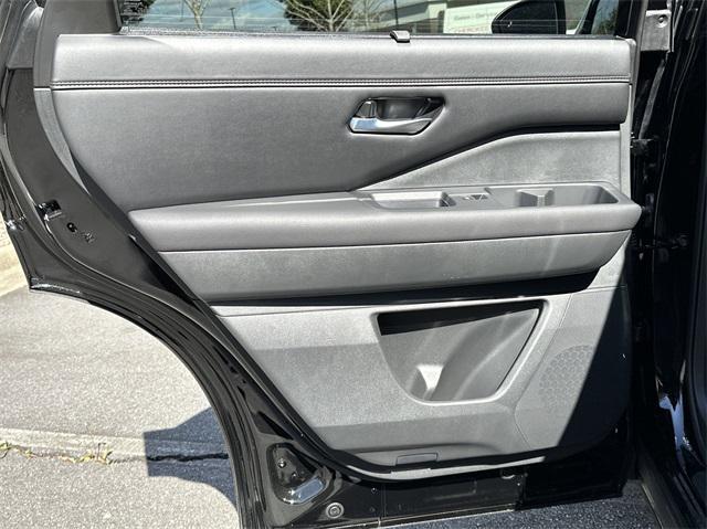 new 2025 Nissan Pathfinder car, priced at $47,496