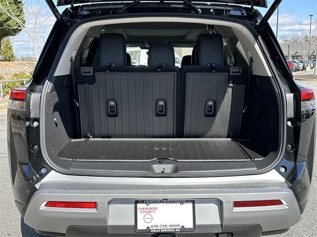 new 2025 Nissan Pathfinder car, priced at $47,496