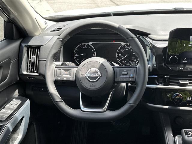 new 2025 Nissan Pathfinder car, priced at $46,857