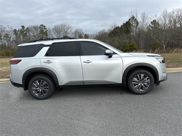 new 2024 Nissan Pathfinder car, priced at $42,810