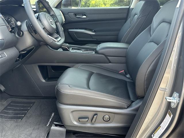 used 2025 Nissan Pathfinder car, priced at $44,518