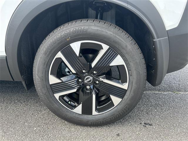 new 2025 Nissan Kicks car, priced at $27,838