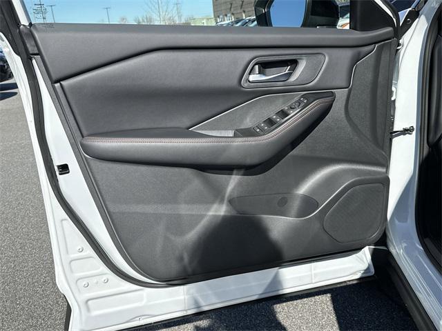 new 2025 Nissan Rogue car, priced at $33,074