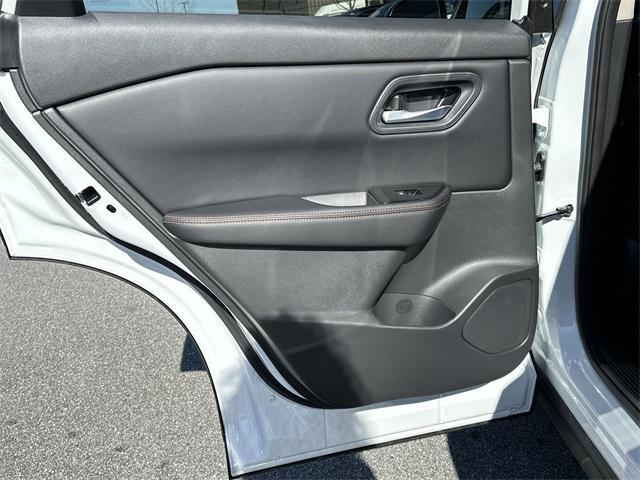 new 2025 Nissan Rogue car, priced at $33,074