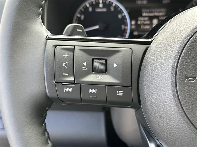 new 2025 Nissan Pathfinder car, priced at $45,987