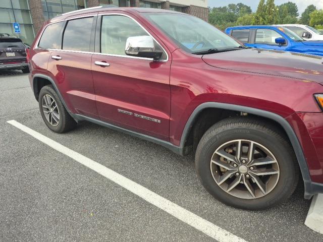 used 2017 Jeep Grand Cherokee car, priced at $13,740