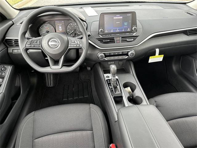 new 2025 Nissan Altima car, priced at $25,644