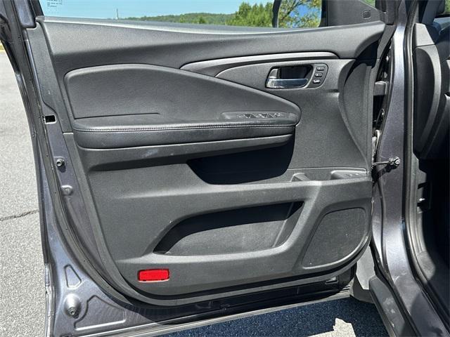 used 2019 Honda Pilot car, priced at $18,820