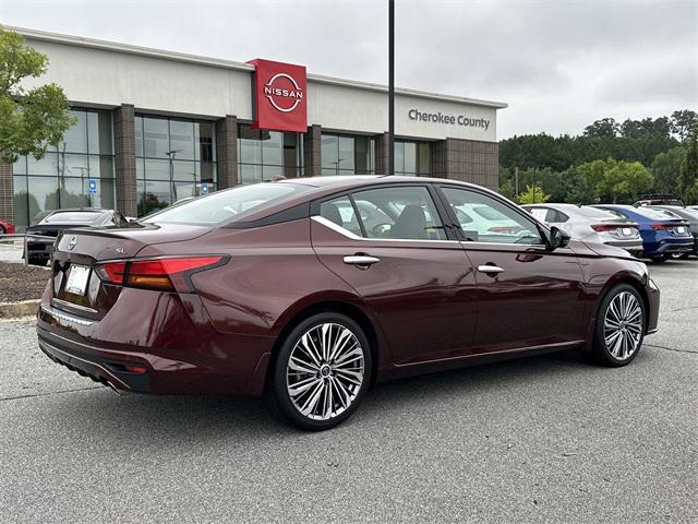 used 2023 Nissan Altima car, priced at $22,981