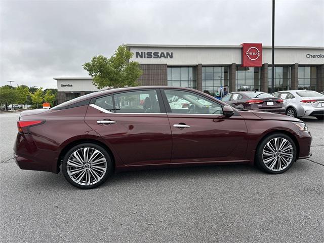 used 2023 Nissan Altima car, priced at $22,981