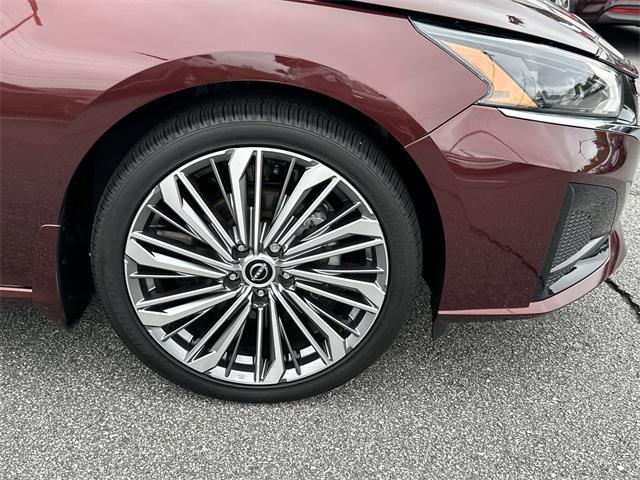 used 2023 Nissan Altima car, priced at $22,981