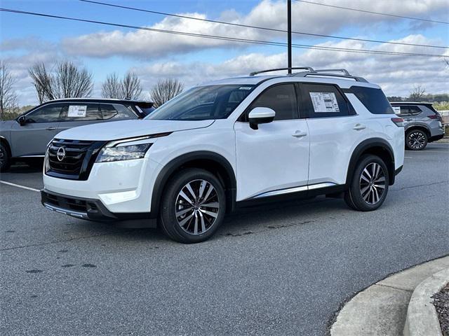 new 2025 Nissan Pathfinder car, priced at $50,566