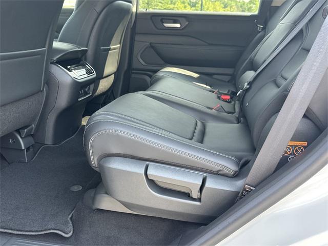 new 2025 Nissan Armada car, priced at $59,832