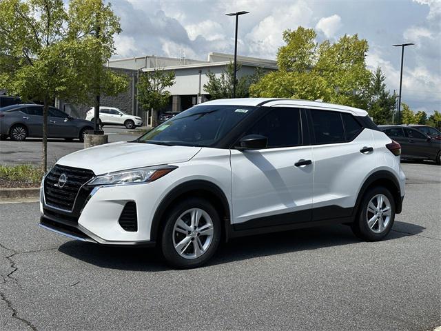 new 2025 Nissan Kicks car, priced at $22,239