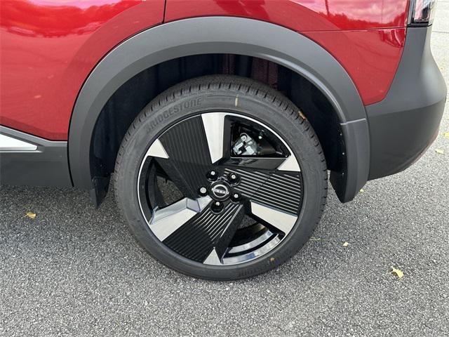 new 2025 Nissan Kicks car, priced at $23,999