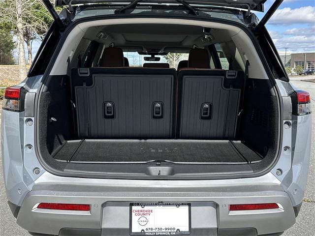 new 2025 Nissan Pathfinder car, priced at $48,383
