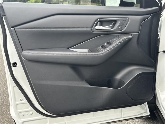 new 2025 Nissan Rogue car, priced at $39,255