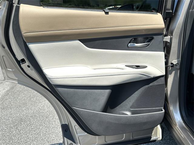 new 2025 Nissan Murano car, priced at $46,253