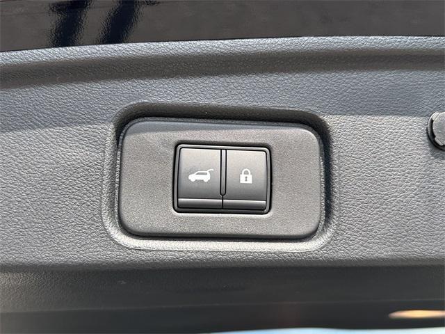 new 2025 Nissan Pathfinder car, priced at $36,294