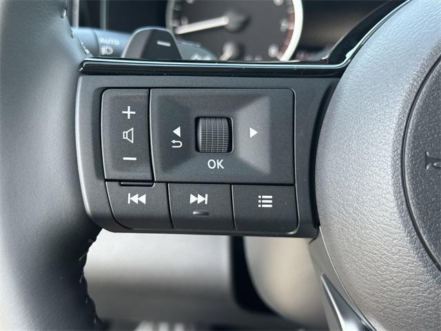 new 2025 Nissan Pathfinder car, priced at $36,294