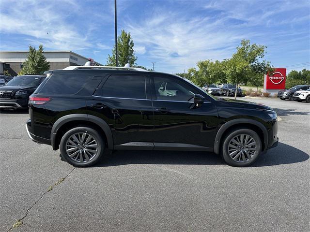 new 2025 Nissan Pathfinder car, priced at $36,294