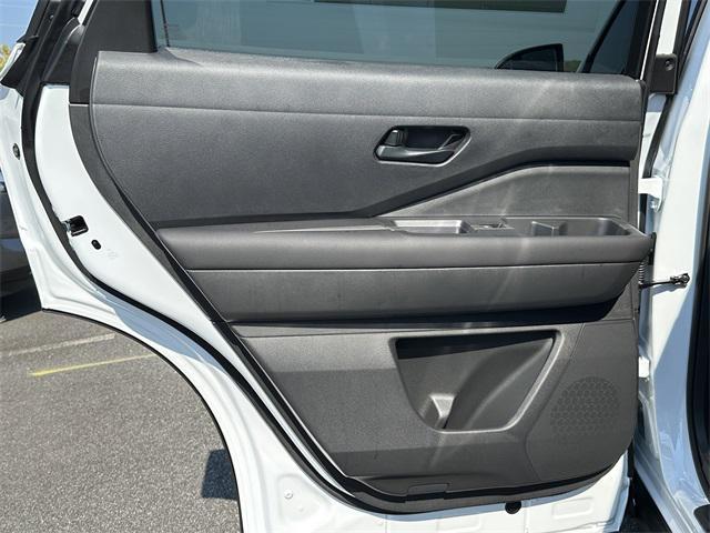 new 2025 Nissan Pathfinder car, priced at $35,610