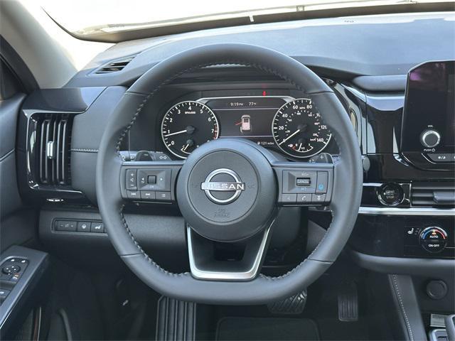 new 2025 Nissan Pathfinder car, priced at $35,610