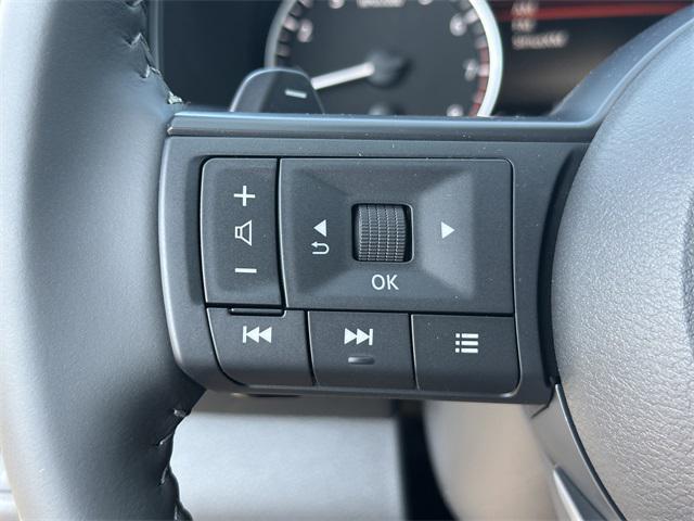 new 2025 Nissan Pathfinder car, priced at $35,610