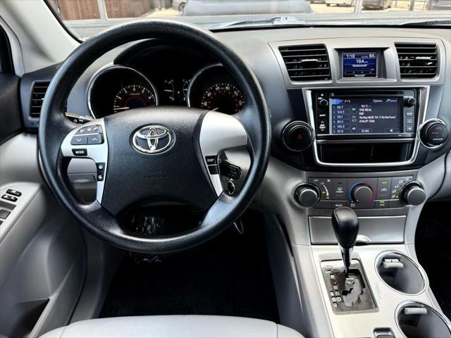 used 2013 Toyota Highlander car, priced at $9,889