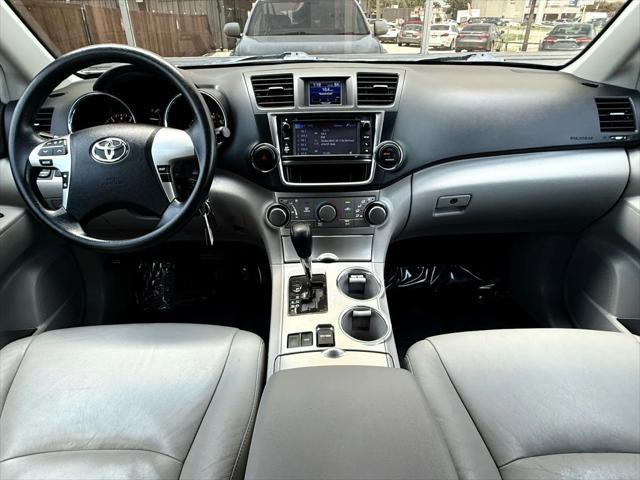 used 2013 Toyota Highlander car, priced at $9,889