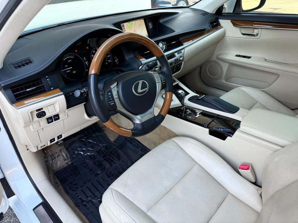used 2014 Lexus ES 300h car, priced at $13,888