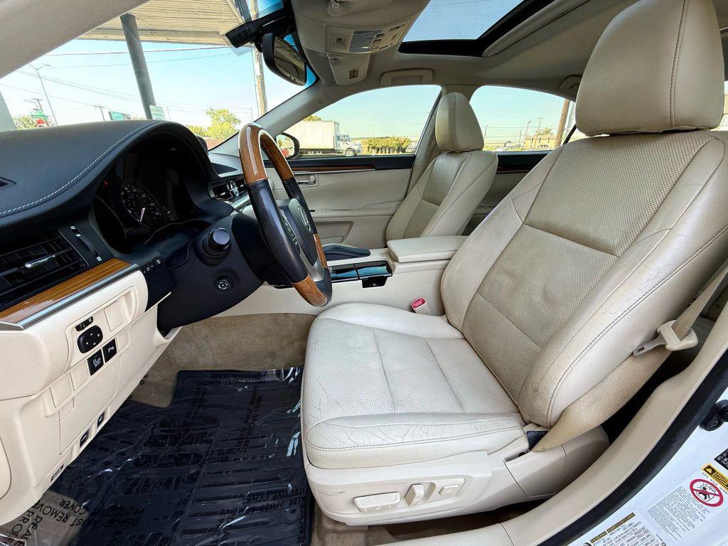used 2014 Lexus ES 300h car, priced at $13,888