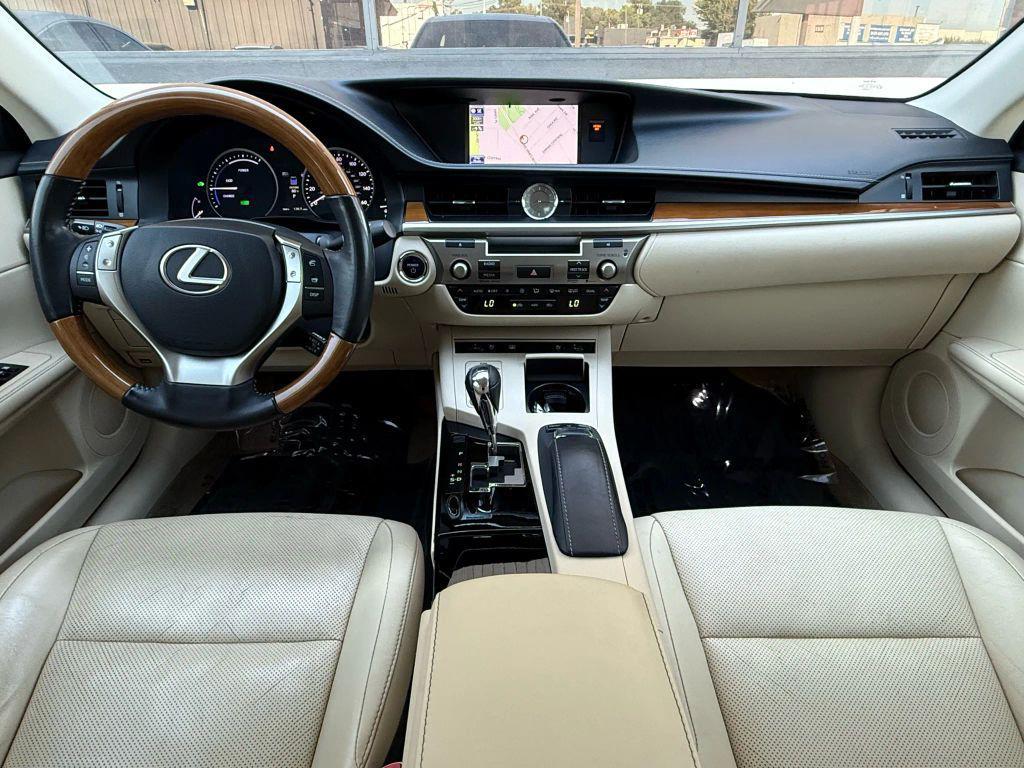 used 2014 Lexus ES 300h car, priced at $13,888