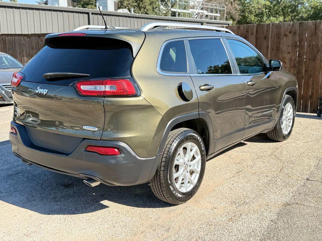 used 2014 Jeep Cherokee car, priced at $10,788