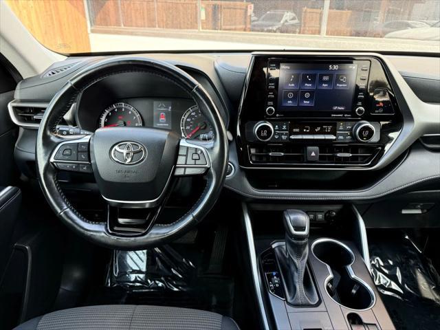 used 2020 Toyota Highlander car, priced at $25,558