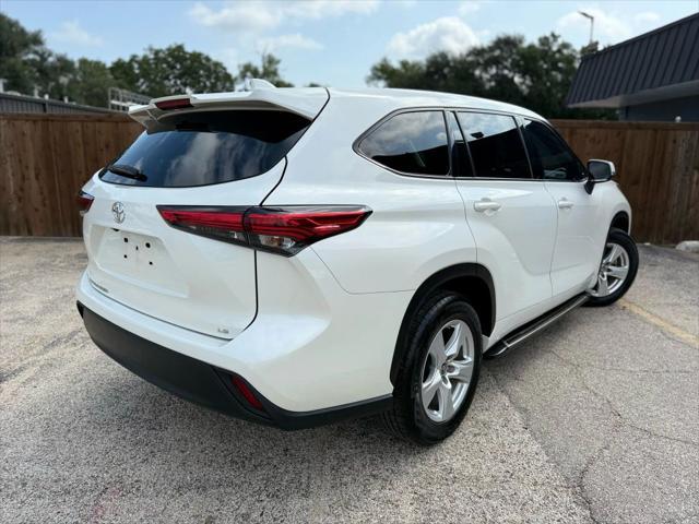 used 2020 Toyota Highlander car, priced at $25,558