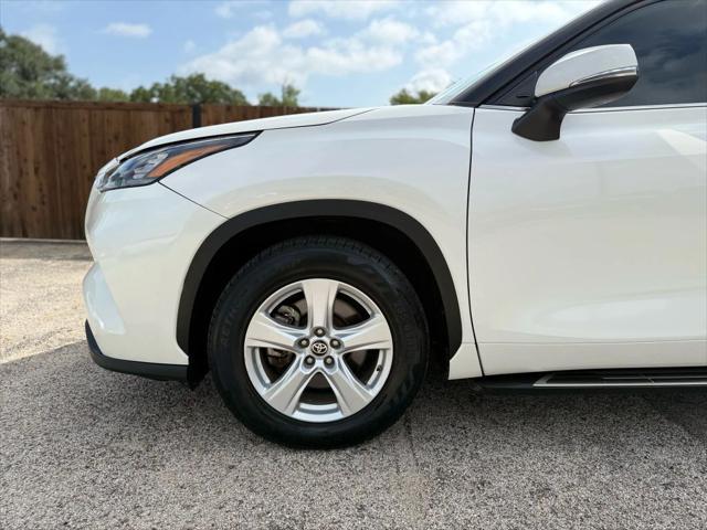used 2020 Toyota Highlander car, priced at $25,558