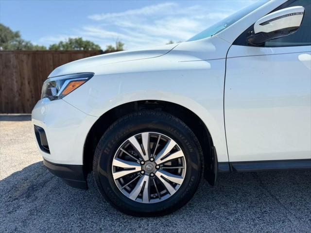 used 2017 Nissan Pathfinder car, priced at $10,788