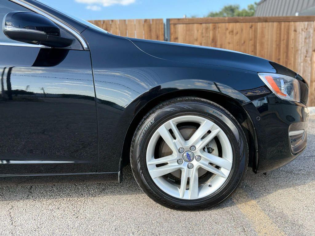 used 2015 Volvo V60 car, priced at $9,995