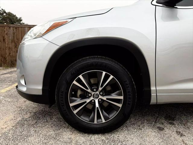 used 2018 Toyota Highlander car, priced at $16,995