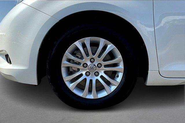 used 2017 Toyota Sienna car, priced at $21,898