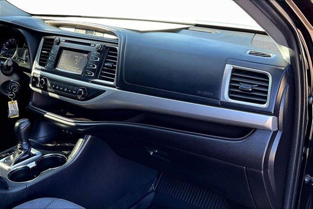 used 2019 Toyota Highlander car, priced at $19,769