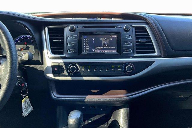 used 2019 Toyota Highlander car, priced at $19,769