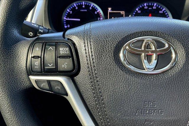 used 2019 Toyota Highlander car, priced at $19,769