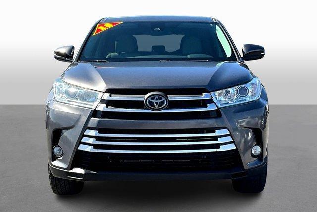 used 2018 Toyota Highlander car, priced at $18,670