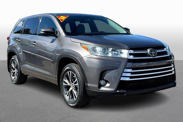 used 2018 Toyota Highlander car, priced at $18,670